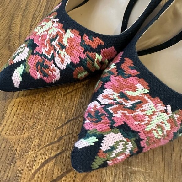 Ralph Lauren Lindella II Needlepoint & Suede Pump - Picture 5 of 10